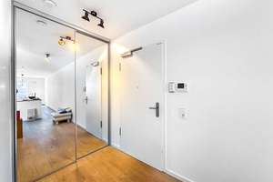 Exklusives Wohnen nahe der Königsallee – stilvolle Wohnung mit Terrasse und Tiefgarage – Jahnstraße 1, 40215 Friedrichstadt, Düsseldorf – Vorschaubild 2