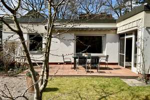200 m zum Schlachtensee: Interessanter Bungalow mit Potenzial – Die vollständige Adresse der Immobilie erhältst du vom Anbieter., 14129 Nikolassee, Berlin – Vorschaubild 2
