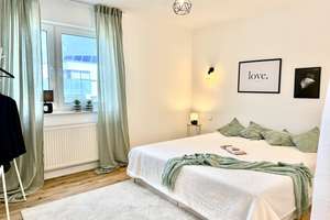 Tolle Wohnung - Stilvolle 3-Zimmer-Wohnung im 1. OG - neuwertig & sofort verfügbar!