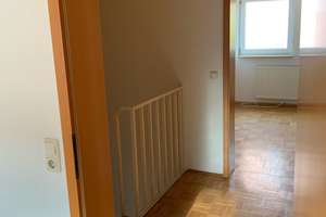 Gepflegtes Reihenendhaus mit 4 Zimmern in Bürgstadt – Die vollständige Adresse der Immobilie erhältst du vom Anbieter., 63927 Bürgstadt – Vorschaubild 9