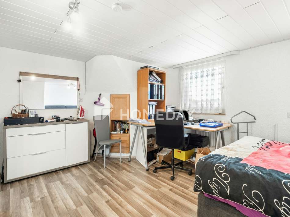 2. OG Schlafzimmer 1