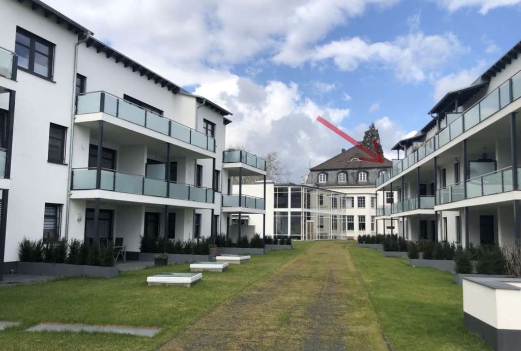 Exklusive Obergeschoss-Wohnung neben Villa Marx mit großzügiger Dachterasse