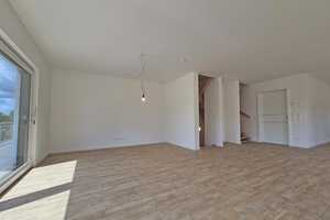 Pflegeleichter Garten mit Terrasse – Kirchbergstraße 14e, 85402 Freising (Kreis) – Vorschaubild 10