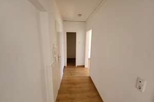Schöne 1,5-Zimmer-Wohnung mit Wohnküche in Oberhausen zu vermieten – Augustastraße 26, 86154 Oberhausen-Nord, Augsburg – Vorschaubild 4