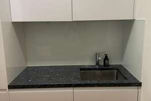 Zentraler Freiraum: 2-Zimmer-Wohnung im Frankfurter Bahnhofsviertel – 60329 Bahnhofsviertel, Frankfurt am Main – Vorschaubild 16