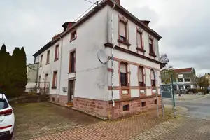 Vermietetes Mehrfamilienhaus mit historischem Charme – Neunkirchen (Kreis) – Vorschaubild 3