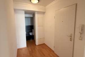 Traumhafte Maisonette Wohnung mit TG, EBK und 3 Balkonen – 40476 Derendorf, Düsseldorf – Vorschaubild 2