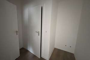 Ideal für Singles & Pendler - Frisch renovierte 2,5-Zimmer-Wohnung im Essener Süden – Frankenstr. 122, 45134 Rellinghausen, Essen – Vorschaubild 2