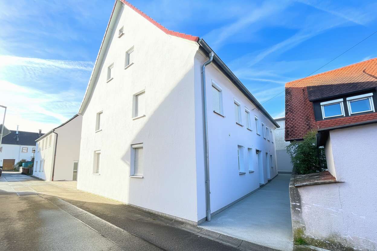 Historisches Einfamilienhaus mit großzügigem Raumgefühl und Einliegerwohnung, Donau Ries Kreis – Bild 2