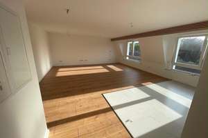 Neubau 2,5 Zimmer mit Wärmepumpe und Fussbodenheizung