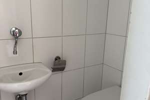 ** Helle renovierte 3 Zimmer Dachgeschoss-Wohnung in Leverkusen Quettingen, Burgloch** – 51381 Quettingen, Leverkusen – Vorschaubild 5