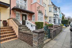 Stilvolles Stadthaus mit Garten und besonderer Architektur in Essen-Rüttenscheid – Die vollständige Adresse der Immobilie erhältst du vom Anbieter., 45131 Rüttenscheid, Essen – Vorschaubild 22