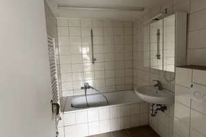 Renovierungsbedürftiges Reihenhaus mit 4 Zimmern in Gelsenkirchen-Hassel – Howeg 35, 45896 Hassel, Gelsenkirchen – Vorschaubild 3