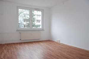 3-Raum-Erdgeschosswohnung mit Balkon – Gustav-Freytag-Str. 1, 9111 Zentrum, Chemnitz – Vorschaubild 3