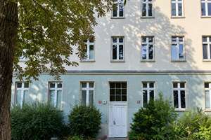 Sofort einziehen und wohlfühlen: Charmante 2-Zimmer-Altbauwohnung in Berlin-Weißensee