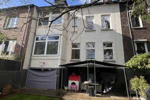 Gepflegtes Dreifamilienhaus mit historischem Charme in ruhiger Wohnlage. – Die vollständige Adresse der Immobilie erhältst du vom Anbieter., 47137 Mittelmeiderich, Duisburg – Vorschaubild 34