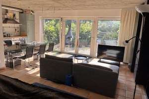 Attraktive  1-Zimmer-Wohnung mit EBK und Terrasse im Grünen