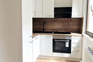 Inkl. EBK! Modernisierte 1-Raum-Wohnung – Breslauer Straße 12, 4299 Stötteritz, Leipzig – Vorschaubild 1