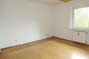 FÜ-Eigenes Heim: Gut geschnittene 3-Zimmer-Wohnung mit 2 Balkonen (3.OG) – Die vollständige Adresse der Immobilie erhältst du vom Anbieter., 90766 Schwand, Eigenes Heim, Fürth – Vorschaubild 5