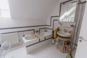 5-Raum-Maisonette-Wohnung mit Balkon und Einbauküche in Osnabrück – Die vollständige Adresse der Immobilie erhältst du vom Anbieter., 49088 Sonnenhügel, Osnabrück – Vorschaubild 10