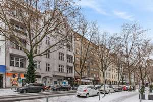 Großzügige Altbaueinheit mit sehr hohen Decken und Entwicklungspotenzial in ruhiger, zentraler Lage – Die vollständige Adresse der Immobilie erhältst du vom Anbieter., 10777 Schöneberg, Berlin – Vorschaubild 17