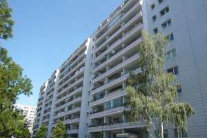 Ihr neuer Lebensmittelpunkt: große, familiengerechte Wohnung mit Balkon! – Ahrenshooper Straße 6, 13051 Neu-Hohenschönhausen, Berlin – Vorschaubild 9