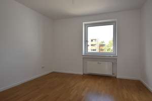 Großhadern - helle sanierte 3 Zimmer Wohnung mit Balkon – Die vollständige Adresse der Immobilie erhältst du vom Anbieter., 81375 Neuhadern, München – Vorschaubild 4