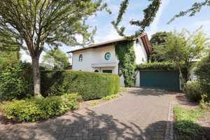 NEUER PREIS! Repräsentatives und stilvolles Architektenhaus mit idyllischem Garten, Teich und Garage – Rhein-Sieg-Kreis – Vorschaubild 12
