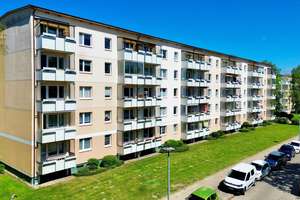 Attraktive ca. 60 m² 3-Zimmer-Wohnung mit Südbalkon in der Rostocker Südstadt!