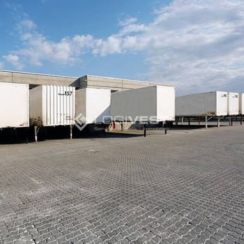 Vielseitig nutzbare Freifläche