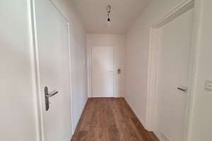Schönes Appartement mit Balkon zu vermieten  – Karwendelstraße  86, 86163 Hochzoll-Nord, Augsburg – Vorschaubild 3
