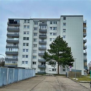 Vermietete 3 Zimmer-Wohnung mit Balkon und Weitblick