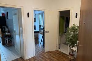Zentrale 3-Zimmer-Wohnung in Düsseldorf für Singles und Paare