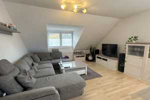 Gepflegte 2-Zimmerwohnung im Dachgeschoss mit Stellplatz in guter Lage von Oldenburg-Osternburg – Oldenburg (Oldenburg) – Vorschaubild 2