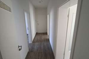Schöne helle Wohnung in ruhiger Lage mit Balkon und Mansarde in GE-Schalke – Liebfrauenstr. 11, 45881 Schalke, Gelsenkirchen – Vorschaubild 4