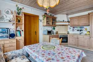 ***Großzügiges Mehrfamilienhaus mit 3 Wohneinheiten, PV- Anlage, Garagen & Werkstatt*** – 94431 Pilsting – Vorschaubild 15