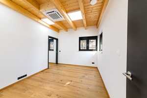  Exklusives Einfamilienhaus mit Ausbaureserve  – München – Vorschaubild 6