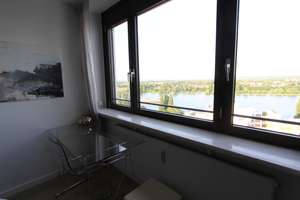 4-Zimmer Luxuswohnung mit Panoramablick bis ins Siebengebirge.Schwimmbad und Sauna im Haus. – Die vollständige Adresse der Immobilie erhältst du vom Anbieter., 53117 Bonn-Castell, Bonn – Vorschaubild 13