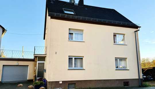 Bild von Solides Ein-/Zweifamilienhaus in Ortsrandlage