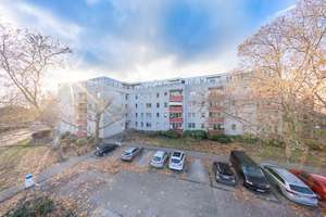 Renovierungsbedürftige Vierzimmerwohnung im 2.OG, ohne Aufzug