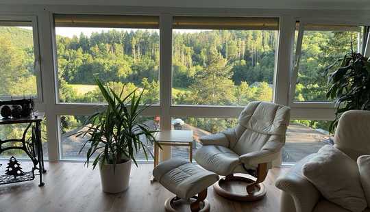 Bild von Wunderschönes Haus mit Einliegerwohnung in Hanglage – Platzwunder, Großzügig, gepflegt & naturnah