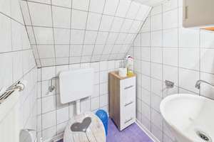 Tolles Einfamilienhaus mit separater Wohnung im Anbau und Garage in zentraler Lage von Oestrich – Die vollständige Adresse der Immobilie erhältst du vom Anbieter., 65375 Oestrich-Winkel – Vorschaubild 26