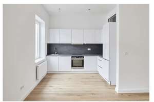 Zentrale 2-Zimmer Wohnung nach hochwertiger Sanierung mit Einbauküche und Waschmaschine – Engelbosteler Damm 79, 30167 Nordstadt, Hannover – Vorschaubild 2