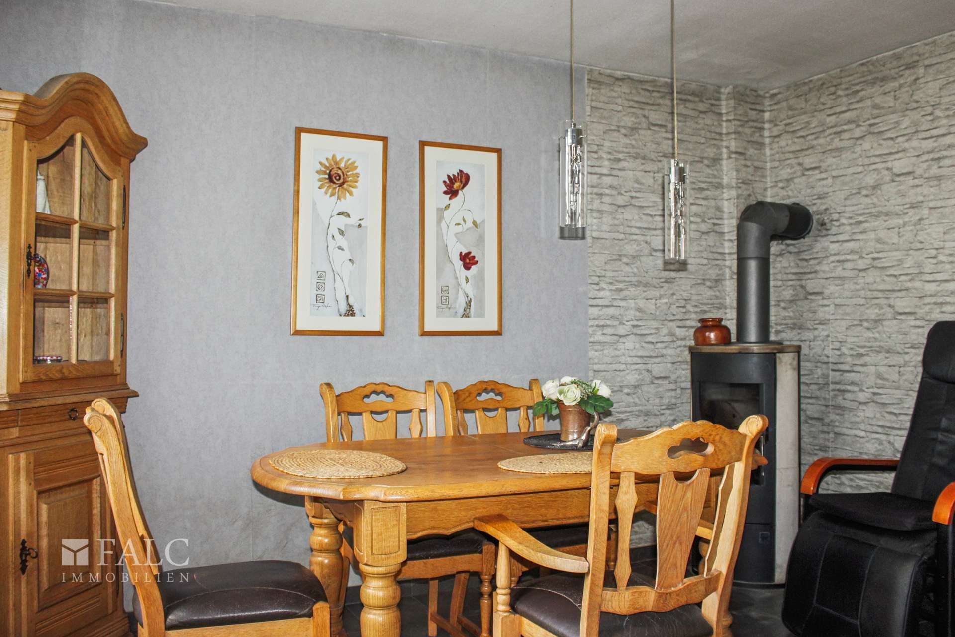 Immobilie in Linnich - Vierkanthof mit Blick auf Wiesen und Felder - Bild 2