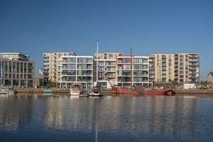 Spektakuläres Hafenpanorama auf der Penthouseebene