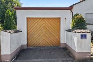 Sanierungsbedürftiges Einfamilienhaus mit Potenzial auf ruhigem Grundstück im Ingolstädter Südwesten – Die vollständige Adresse der Immobilie erhältst du vom Anbieter., 85051 Südwest, Ingolstadt – Vorschaubild 11