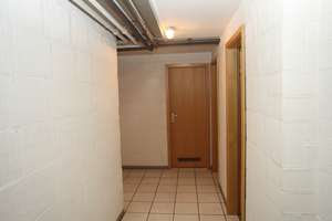 Entspannen auf Riesenbalkon: 4-Zimmer-Wohnung in Kassel-Kirchditmold. Provisionsfrei - ohne Makler – Die vollständige Adresse der Immobilie erhältst du vom Anbieter., 34130 Kirchditmold, Kassel – Vorschaubild 38