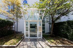 Urban wohnen, ruhig ankommen – große 3-Zimmer-Galeriewohnung im Münchner Süden – Die vollständige Adresse der Immobilie erhältst du vom Anbieter., 81379 Obersendling, München – Vorschaubild 2