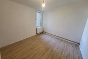 Nähe Bahnhof: Modernisierte 3,5-Zimmer-Altbau-Wohnung in Lübeck-St. Lorenz Nord, Steinrader Weg – Steinrader Weg 28, 23558 Sankt Lorenz Nord, Lübeck – Vorschaubild 7