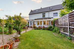 Familienfreundliche Doppelhaushälfte mit Garten und Carport – Die vollständige Adresse der Immobilie erhältst du vom Anbieter., 15366 Neuenhagen bei Berlin – Vorschaubild 1